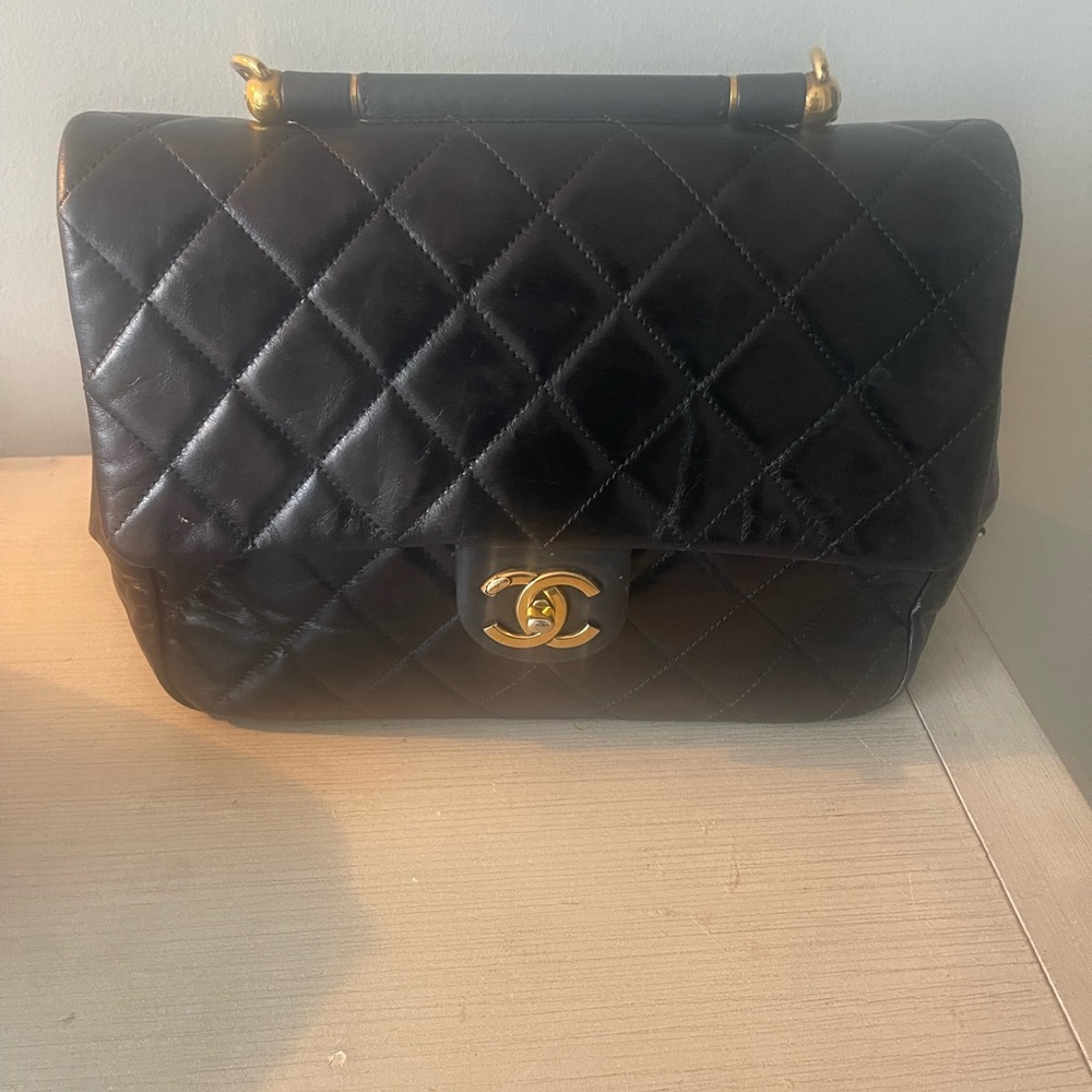 CHANEL Black Quilted Shoulder Bag